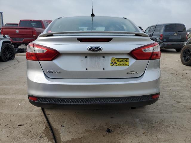 Photo 5 VIN: 1FAHP3F26CL370855 - FORD FOCUS 