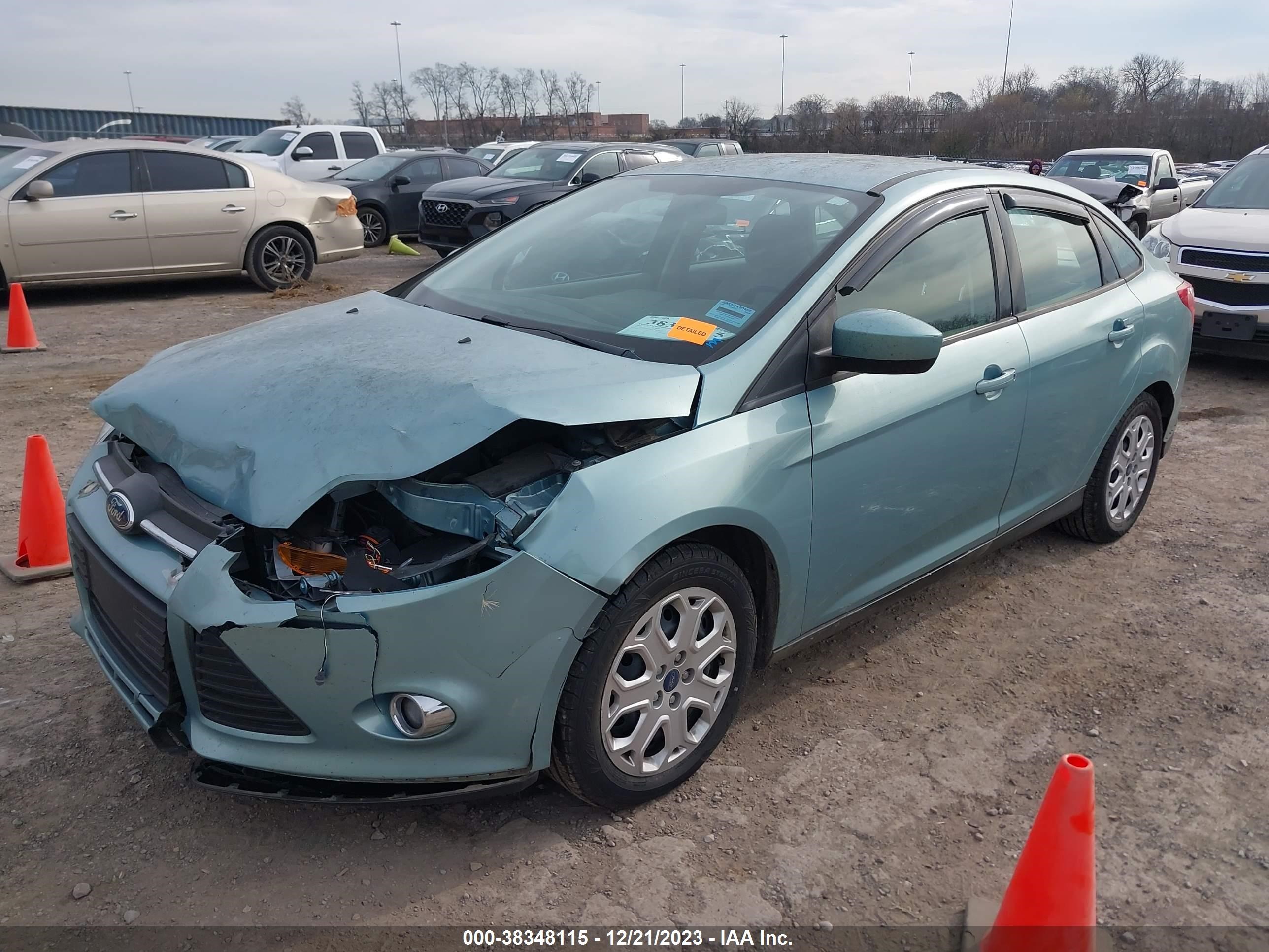 Photo 1 VIN: 1FAHP3F26CL390166 - FORD FOCUS 