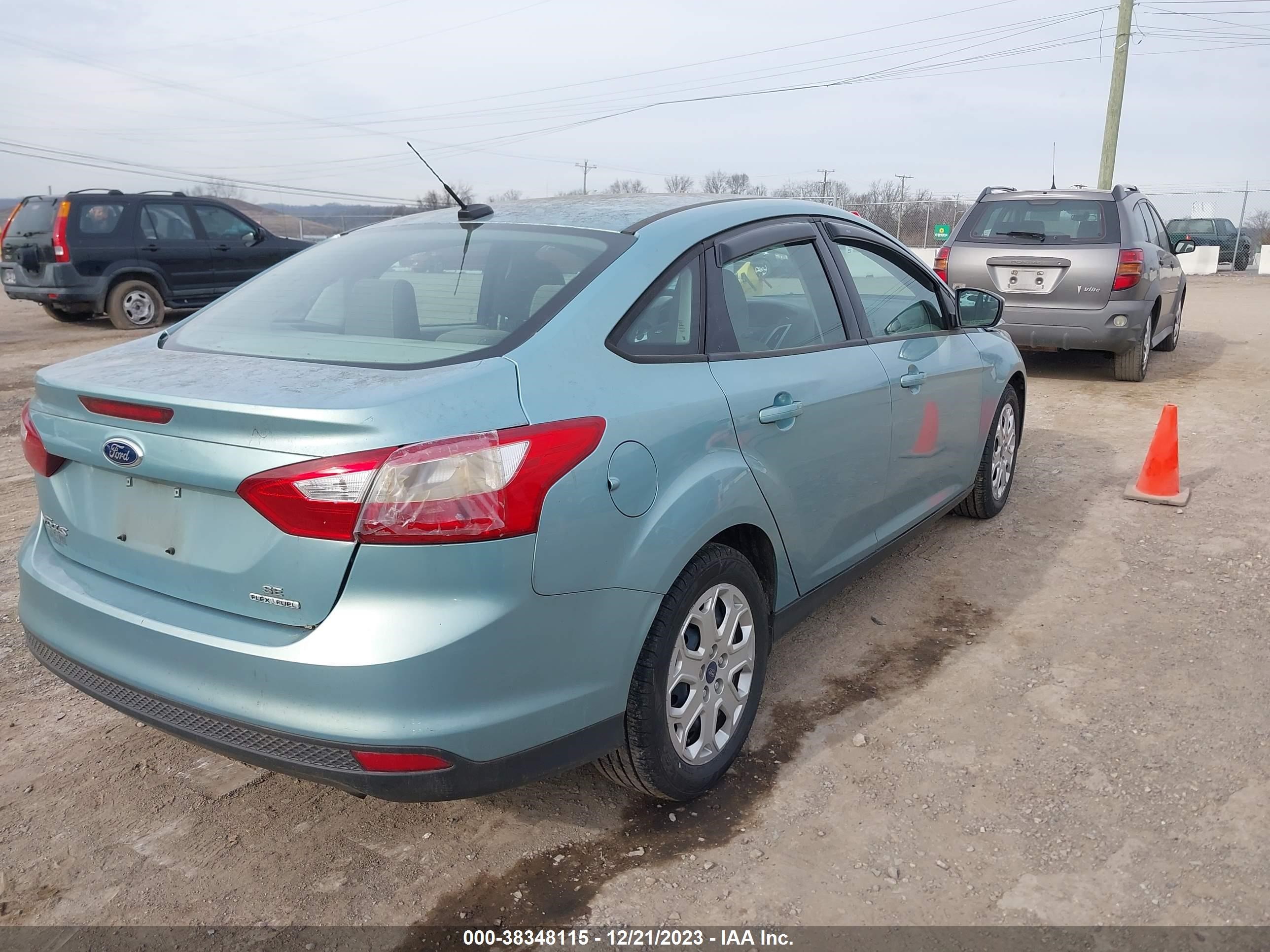 Photo 3 VIN: 1FAHP3F26CL390166 - FORD FOCUS 