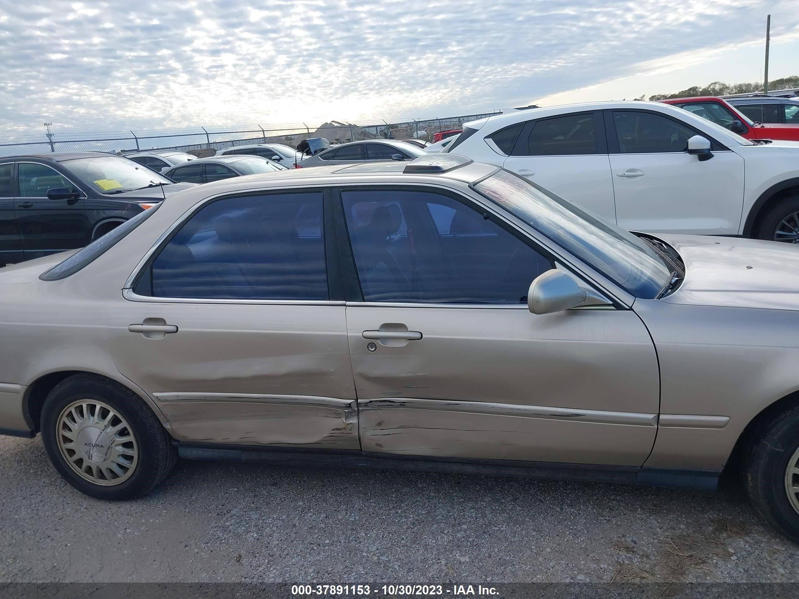 Photo 12 VIN: 1FAHP3F26CL392676 - ACURA LEGEND 