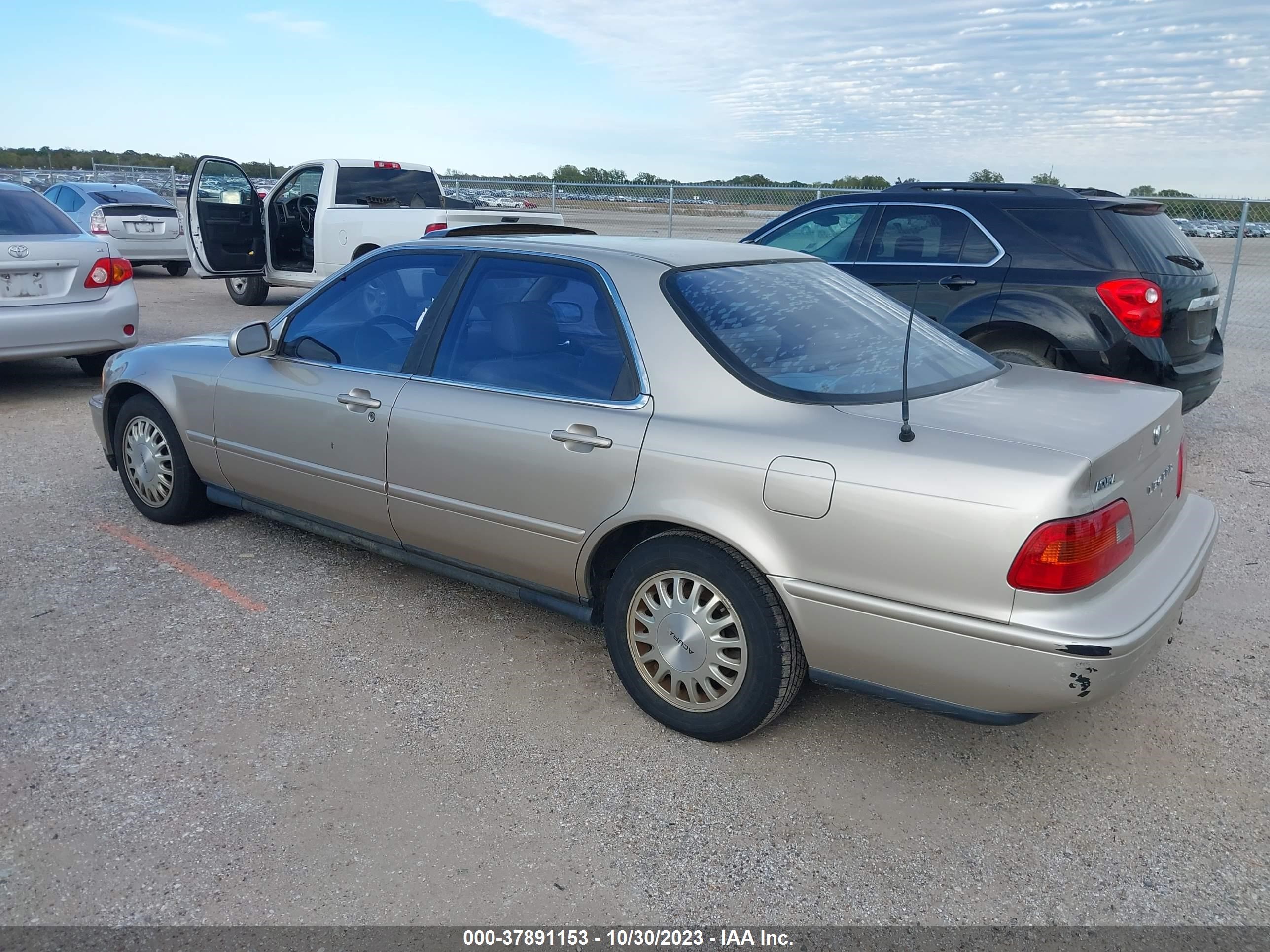 Photo 2 VIN: 1FAHP3F26CL392676 - ACURA LEGEND 