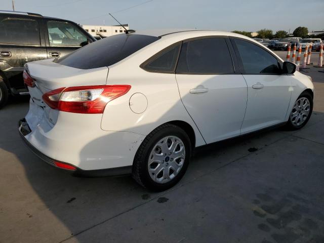 Photo 2 VIN: 1FAHP3F26CL466176 - FORD FOCUS SE 