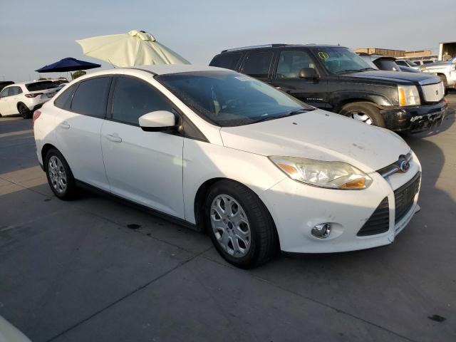 Photo 3 VIN: 1FAHP3F26CL466176 - FORD FOCUS SE 