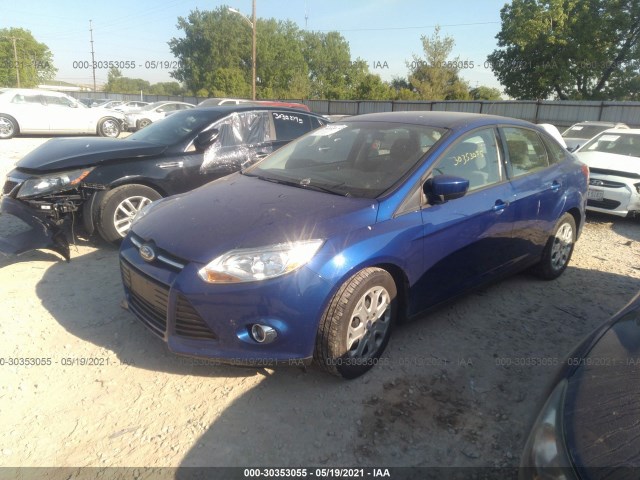 Photo 1 VIN: 1FAHP3F26CL469840 - FORD FOCUS 