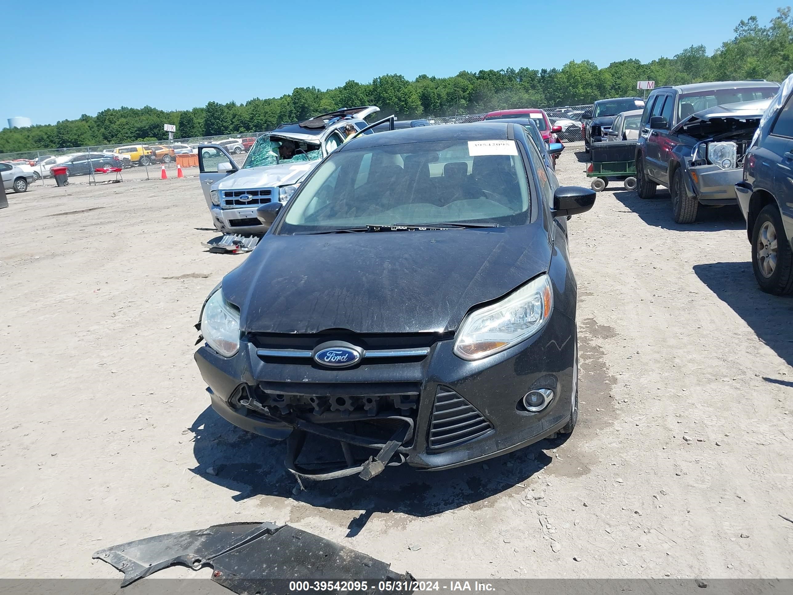 Photo 11 VIN: 1FAHP3F26CL474875 - FORD FOCUS 