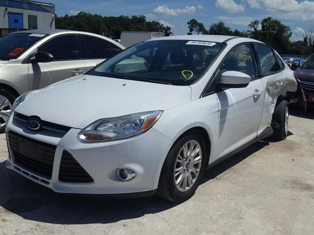 Photo 1 VIN: 1FAHP3F27CL147675 - FORD FOCUS SE 