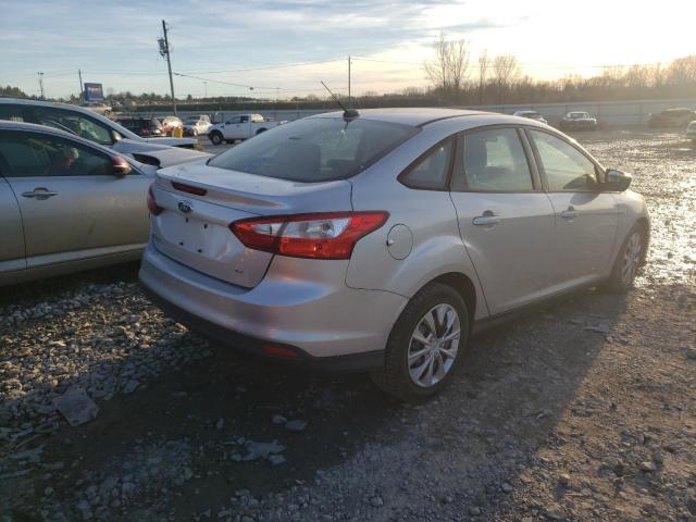 Photo 3 VIN: 1FAHP3F27CL186587 - FORD FOCUS SE 