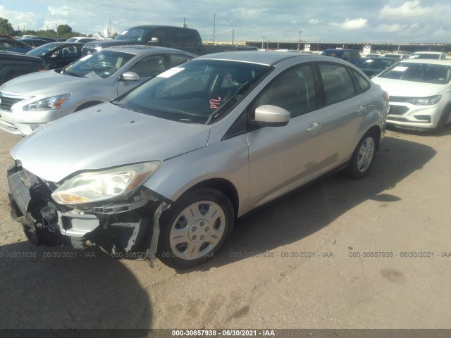 Photo 1 VIN: 1FAHP3F27CL201329 - FORD FOCUS 