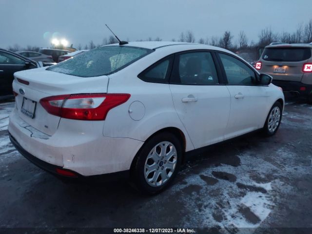 Photo 3 VIN: 1FAHP3F27CL219006 - FORD FOCUS 