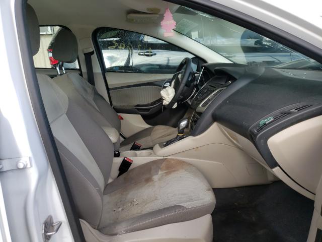 Photo 4 VIN: 1FAHP3F27CL247758 - FORD FOCUS SE 