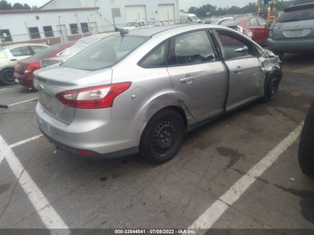 Photo 3 VIN: 1FAHP3F27CL264608 - FORD FOCUS 