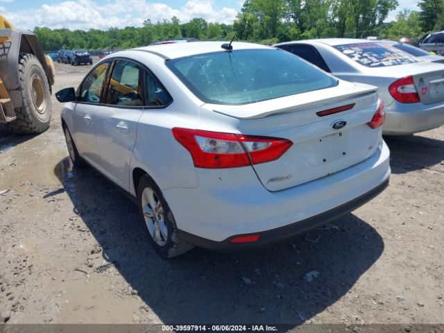 Photo 2 VIN: 1FAHP3F27CL319459 - FORD FOCUS 