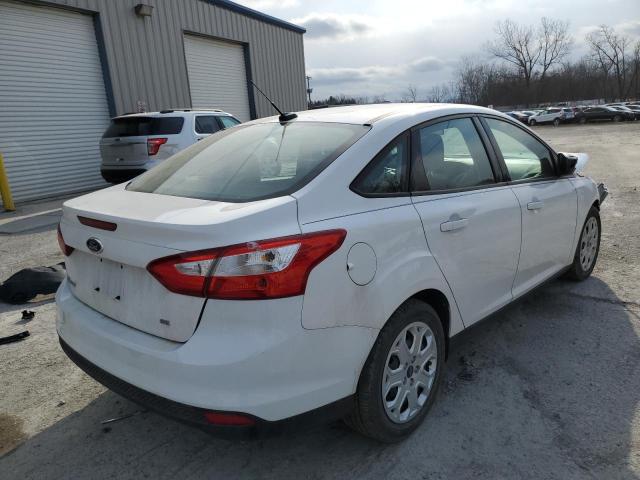 Photo 2 VIN: 1FAHP3F27CL327075 - FORD FOCUS SE 