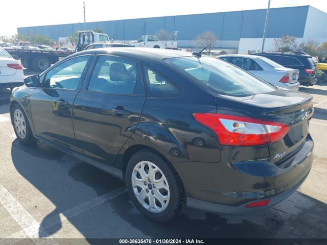 Photo 2 VIN: 1FAHP3F27CL338447 - FORD FOCUS 