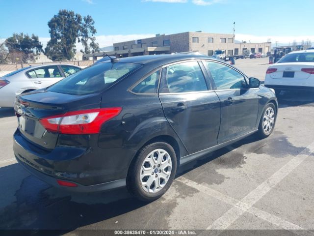 Photo 3 VIN: 1FAHP3F27CL338447 - FORD FOCUS 