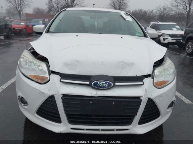 Photo 5 VIN: 1FAHP3F27CL351652 - FORD FOCUS 