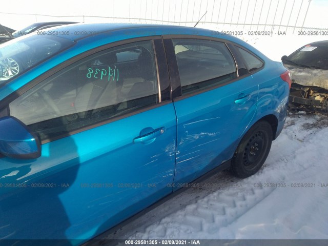 Photo 5 VIN: 1FAHP3F27CL353739 - FORD FOCUS 