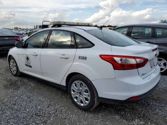 Photo 1 VIN: 1FAHP3F27CL417827 - FORD FOCUS SE 