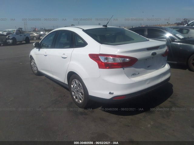 Photo 2 VIN: 1FAHP3F28CL105113 - FORD FOCUS 