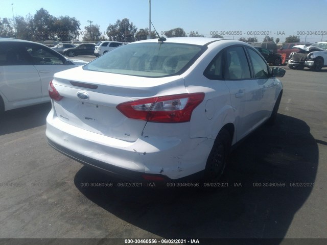 Photo 3 VIN: 1FAHP3F28CL105113 - FORD FOCUS 