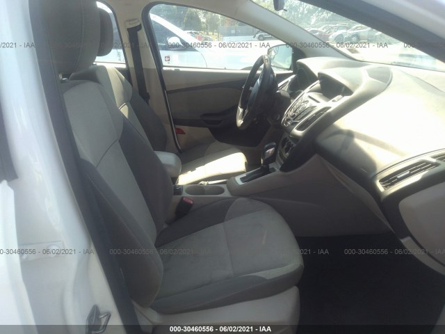 Photo 4 VIN: 1FAHP3F28CL105113 - FORD FOCUS 