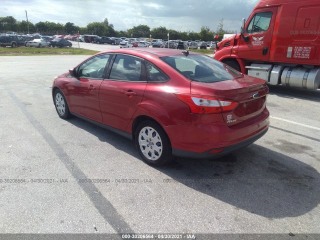 Photo 2 VIN: 1FAHP3F28CL118007 - FORD FOCUS 