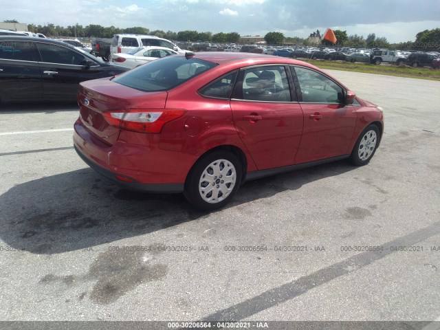 Photo 3 VIN: 1FAHP3F28CL118007 - FORD FOCUS 