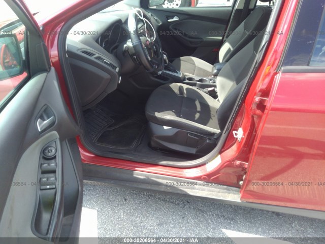 Photo 4 VIN: 1FAHP3F28CL118007 - FORD FOCUS 