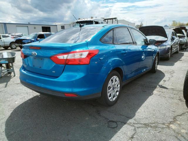 Photo 3 VIN: 1FAHP3F28CL145675 - FORD FOCUS SE 