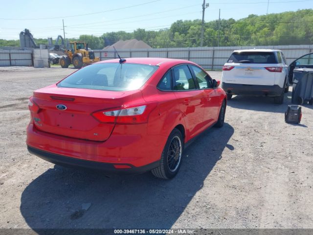 Photo 3 VIN: 1FAHP3F28CL166784 - FORD FOCUS 