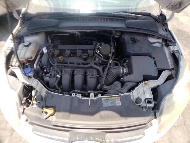 Photo 6 VIN: 1FAHP3F28CL174917 - FORD FOCUS SE 