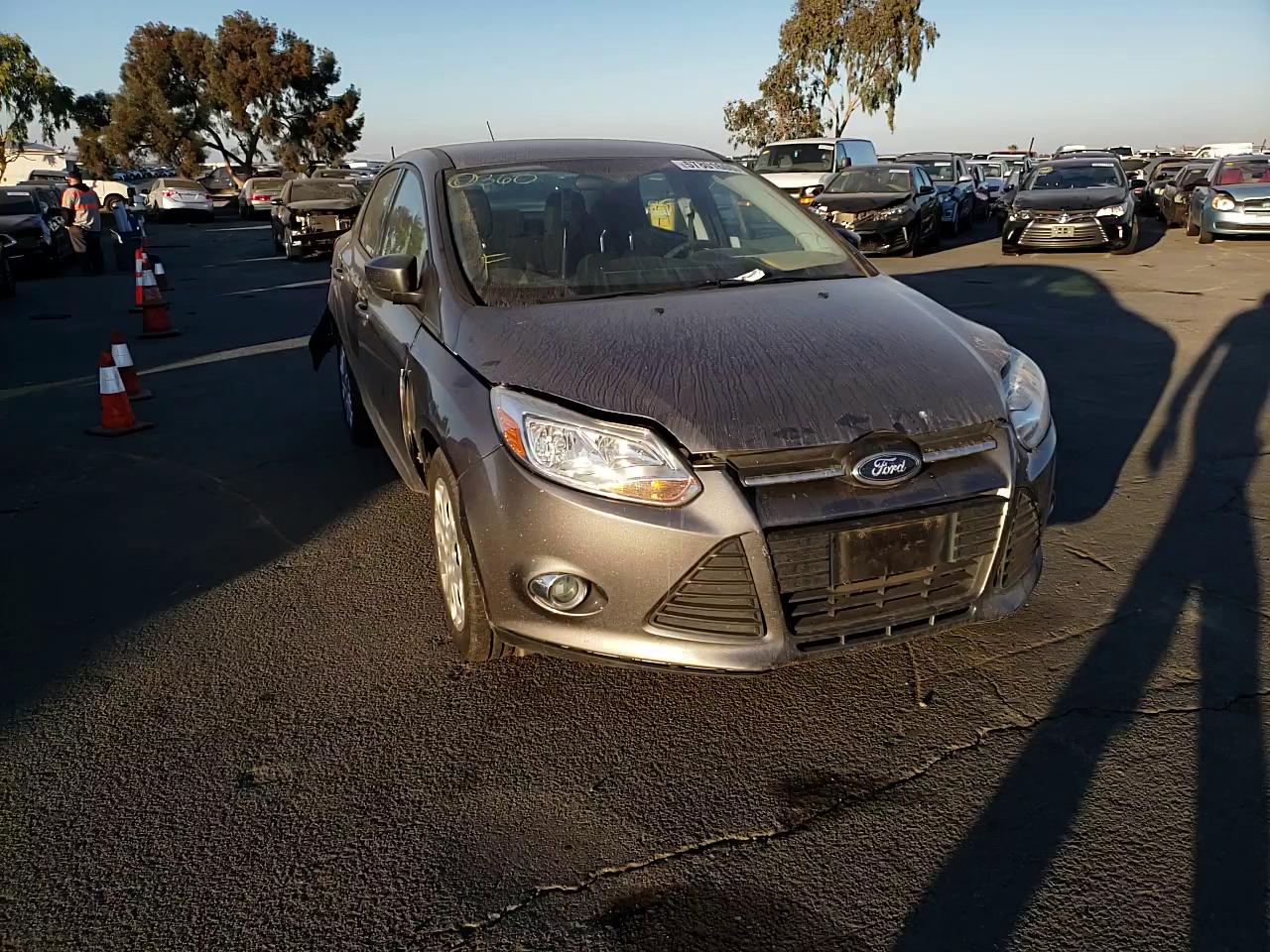 Photo 10 VIN: 1FAHP3F28CL175601 - FORD FOCUS SE 