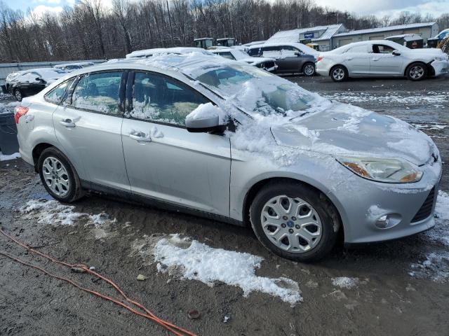 Photo 3 VIN: 1FAHP3F28CL217216 - FORD FOCUS 