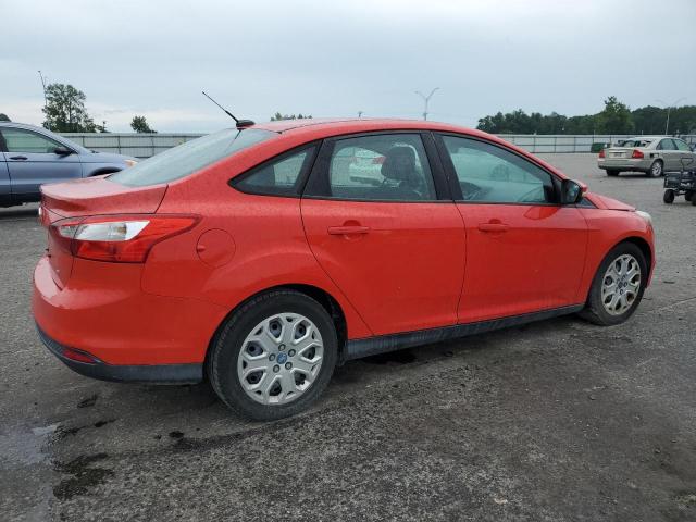 Photo 2 VIN: 1FAHP3F28CL229060 - FORD FOCUS SE 