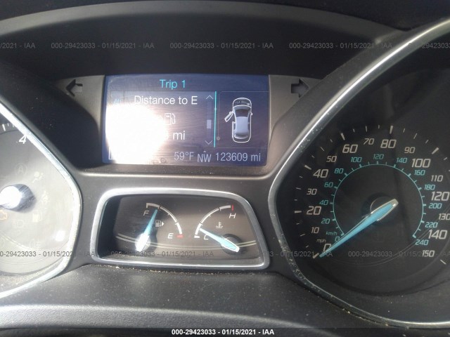 Photo 6 VIN: 1FAHP3F28CL247316 - FORD FOCUS 