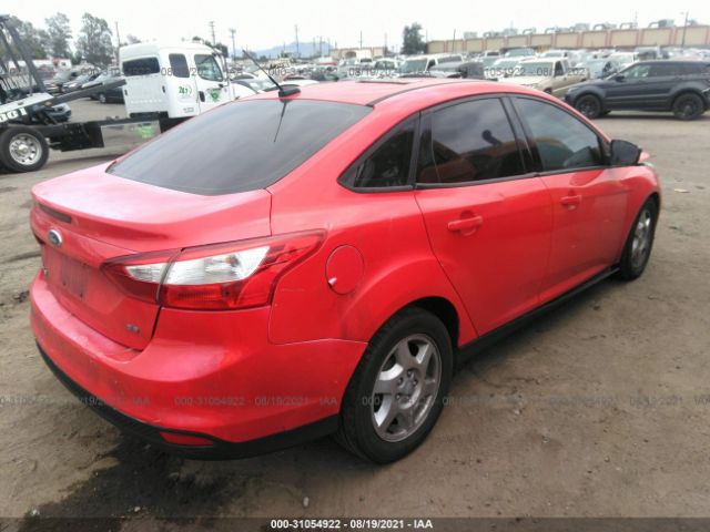 Photo 3 VIN: 1FAHP3F28CL258073 - FORD FOCUS 