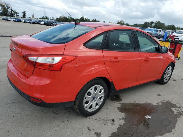 Photo 2 VIN: 1FAHP3F28CL284205 - FORD FOCUS SE 