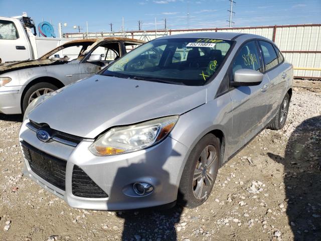 Photo 1 VIN: 1FAHP3F28CL313007 - FORD FOCUS SE 