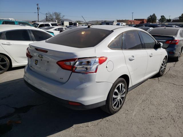 Photo 3 VIN: 1FAHP3F28CL320619 - FORD FOCUS SE 