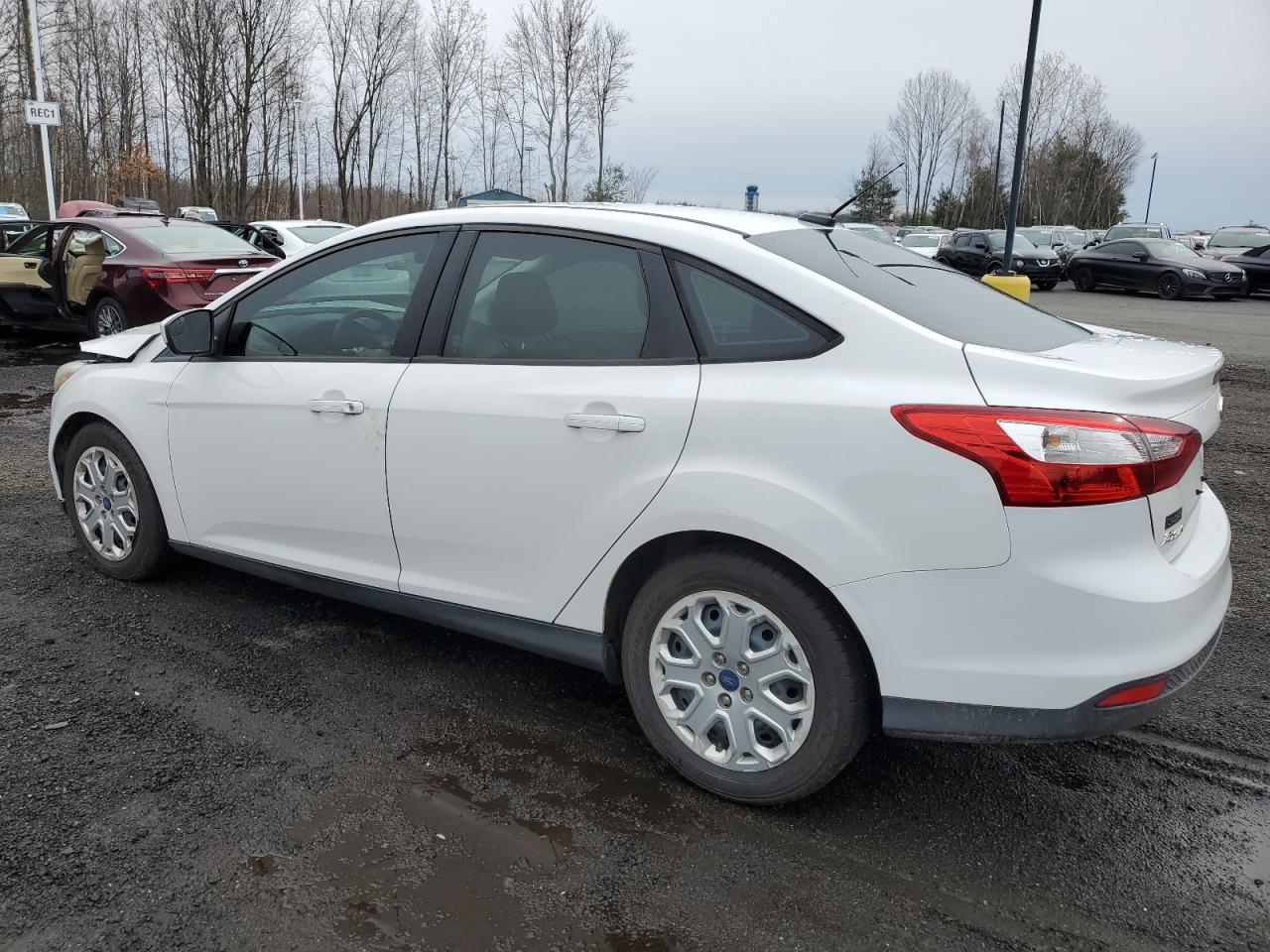 Photo 1 VIN: 1FAHP3F28CL324847 - FORD FOCUS 