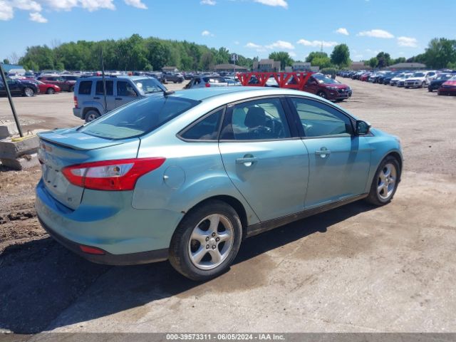 Photo 3 VIN: 1FAHP3F28CL330373 - FORD FOCUS 