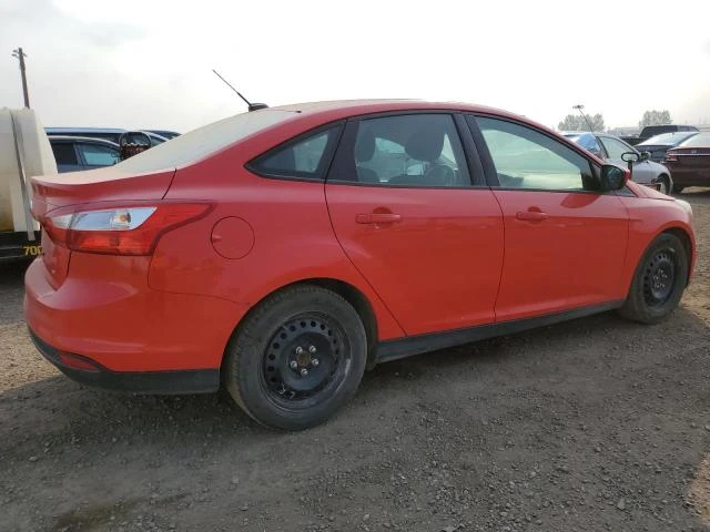 Photo 2 VIN: 1FAHP3F28CL334942 - FORD FOCUS SE 