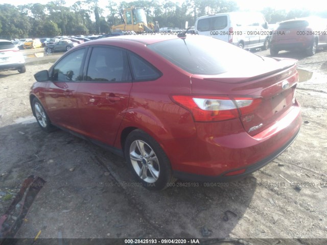 Photo 2 VIN: 1FAHP3F28CL390461 - FORD FOCUS 