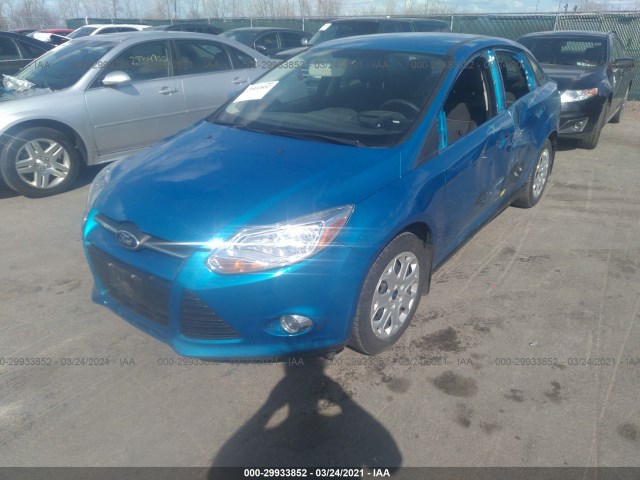 Photo 1 VIN: 1FAHP3F28CL408828 - FORD FOCUS 