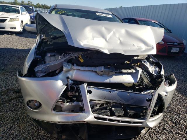 Photo 8 VIN: 1FAHP3F28CL432613 - FORD FOCUS SE 