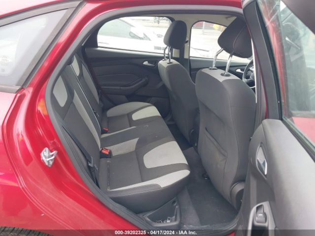 Photo 7 VIN: 1FAHP3F29CL105038 - FORD FOCUS 