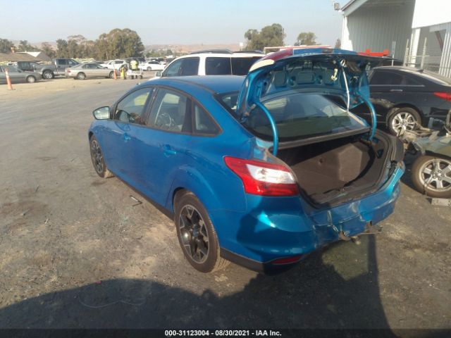 Photo 2 VIN: 1FAHP3F29CL114502 - FORD FOCUS 