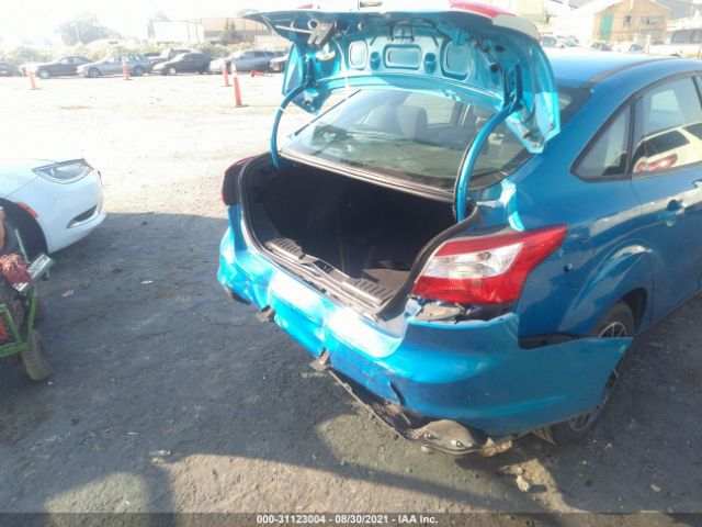 Photo 5 VIN: 1FAHP3F29CL114502 - FORD FOCUS 