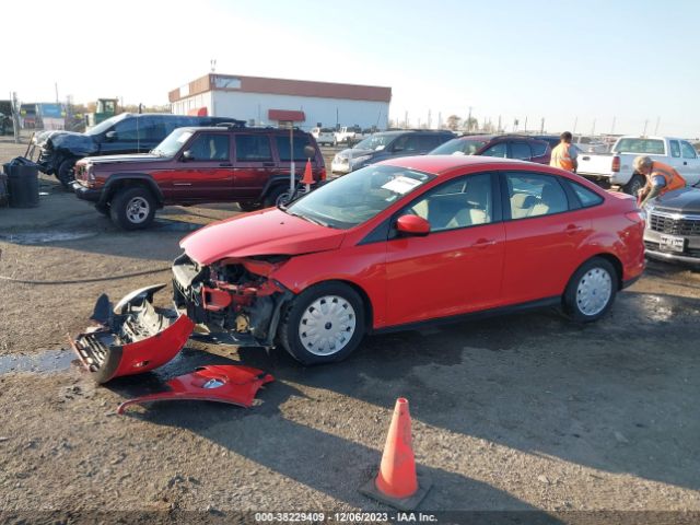 Photo 1 VIN: 1FAHP3F29CL126164 - FORD FOCUS 