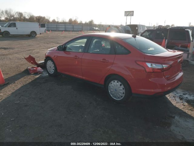 Photo 2 VIN: 1FAHP3F29CL126164 - FORD FOCUS 